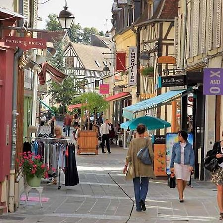 Le Petit Paris Compiegne Apartamento Exterior foto