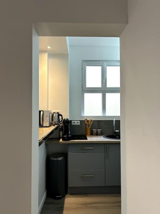Le Petit Paris Compiegne Apartamento Exterior foto