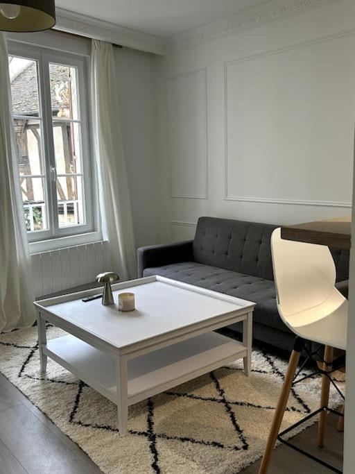 Le Petit Paris Compiegne Apartamento Exterior foto