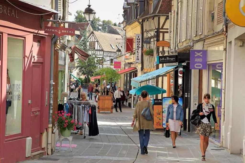 Le Petit Paris Compiegne Apartamento Exterior foto